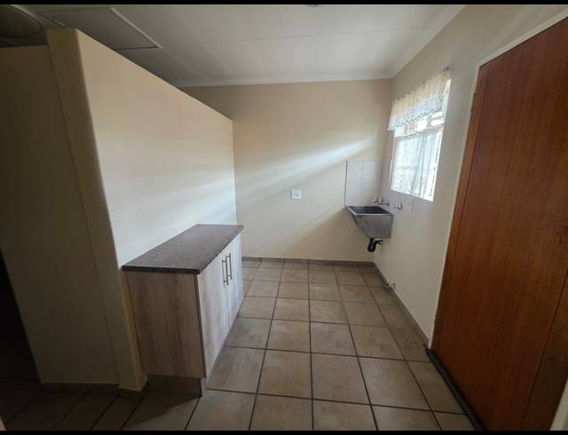 1 BEDROOM TOWNHOUSE FOR SALE IN THREE RIVERS